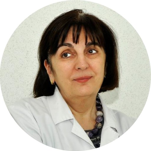 Portret Dr. Daniela Șelaru